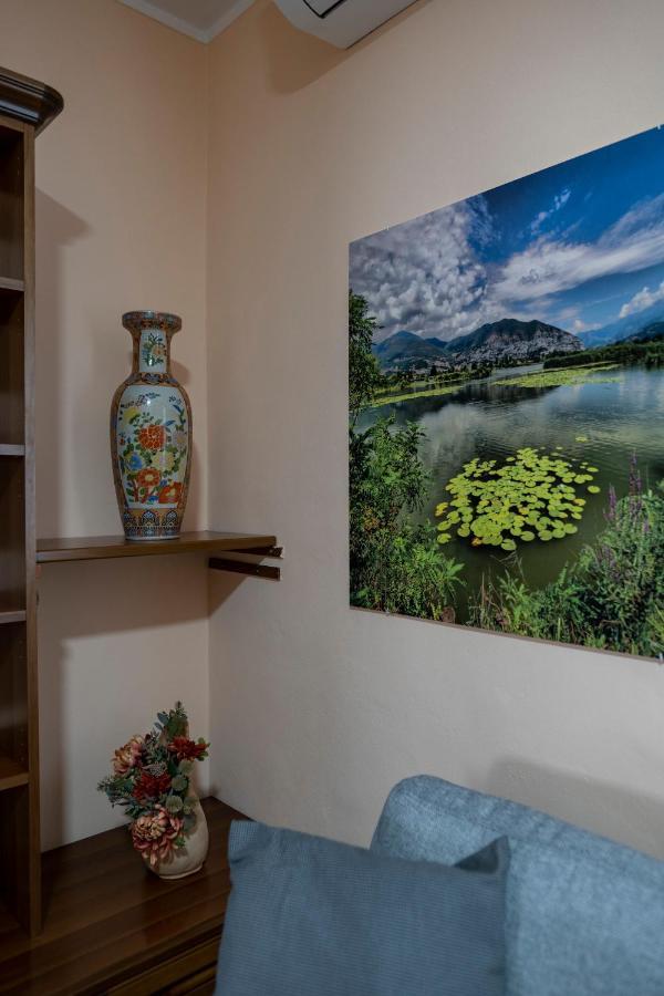 Ferienwohnung La Fontana Fiorita 2 Iseo Exterior foto